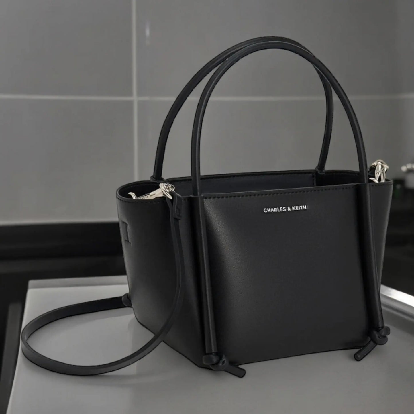 Elegant Dual-Tone Mini Tote